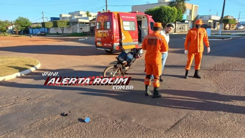 Segundo acidente de trânsito do dia envolveu carro e moto no Centro de Rolim de Moura Segundo acidente de trânsito do dia envolveu carro e moto no Centro de Rolim de Moura