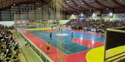 Sucatão de Pimenta Bueno garante título da 32ª Copa Rotary de Futsal em Rolim de Moura 