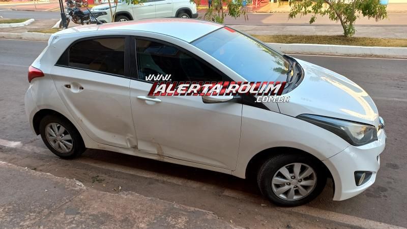 Manhã de sábado registra acidente envolvendo moto e carro no Centro de Rolim de Moura Manhã de sábado registra acidente envolvendo moto e carro no Centro de Rolim de Moura