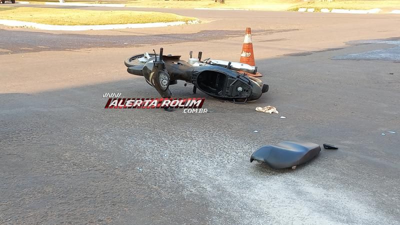 Manhã de sábado registra acidente envolvendo moto e carro no Centro de Rolim de Moura Manhã de sábado registra acidente envolvendo moto e carro no Centro de Rolim de Moura