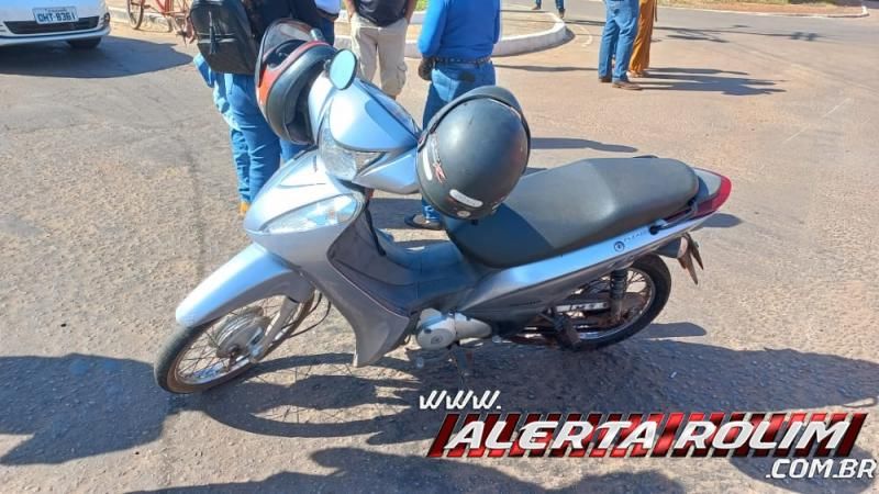 Acidente de trânsito nesta manhã em Rolim de Moura resultou em dois feridos Acidente de trânsito nesta manhã em Rolim de Moura resultou em dois feridos