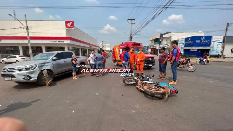 Acidente envolvendo mototáxi e caminhonete foi registrado nesta quinta-feira em Rolim de Moura Acidente envolvendo mototáxi e caminhonete foi registrado nesta quinta-feira em Rolim de Moura