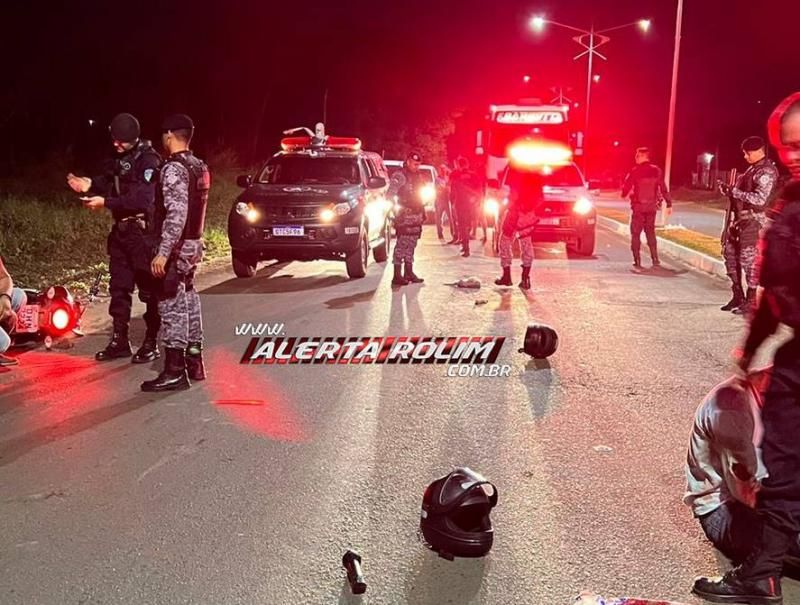 Após tentativa de fuga da PM, dois homens acabaram presos por crimes de porte ilegal de arma de fogo, crime ambiental e direção perigosa em Rolim de Moura; assista ao vídeo Após tentativa de fuga da PM, dois homens acabaram presos por crimes de porte ilegal de arma de fogo, crime ambiental e direção perigosa em Rolim de Moura; assista ao vídeo