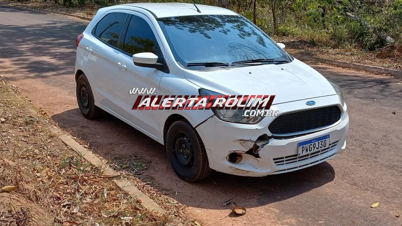 Colisão entre dois carros foi registrada no Jequitibá nesta quarta-feira em Rolim de Moura Colisão entre dois carros foi registrada no Jequitibá nesta quarta-feira em Rolim de Moura
