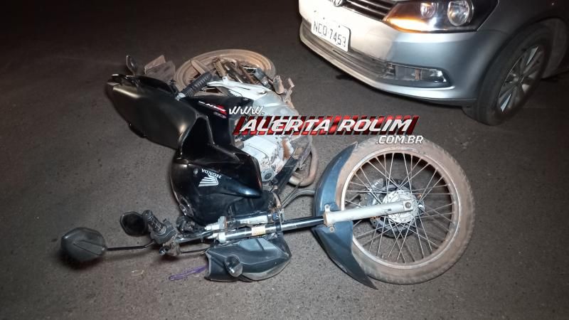 Gestante e criança foram socorridas após colisão entre carro e moto em Rolim de Moura Gestante e criança foram socorridas após colisão entre carro e moto em Rolim de Moura