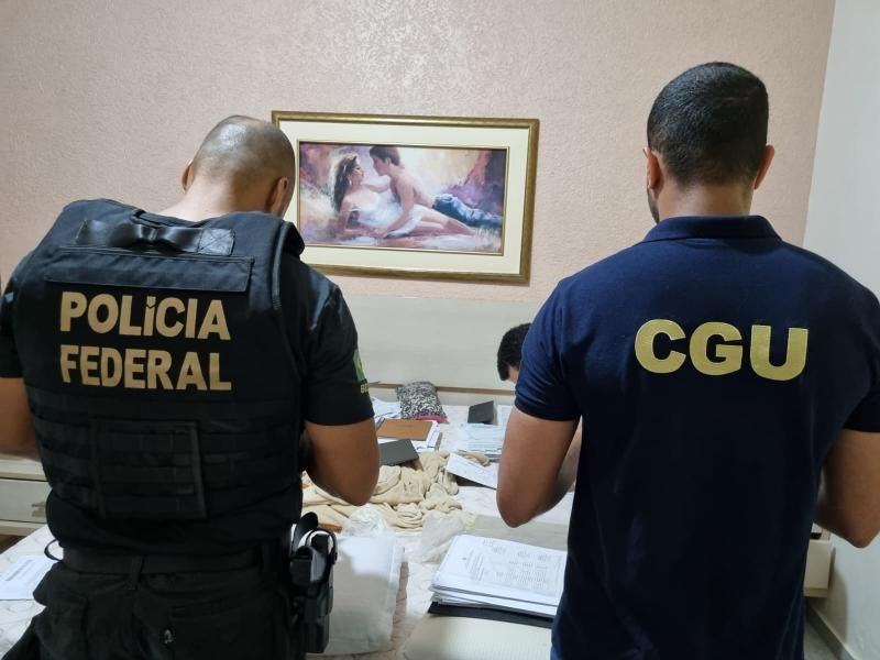 Investigação da PF aponta que testes para COVID-19 foram comprados com superfaturamento de quase 40% Investigação da PF aponta que testes para COVID-19 foram comprados com superfaturamento de quase 40%