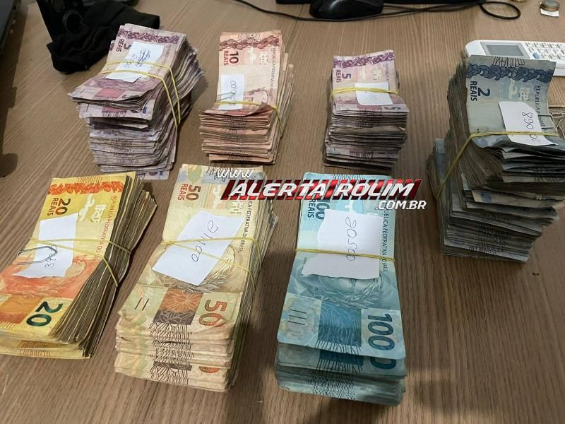 URGENTE - Após furto de mais de 50 mil reais em Lotérica em Rolim de Moura, PM agiu rápido e prendeu 05 bandidos; todo o dinheiro levado foi recuperado URGENTE - Após furto de mais de 50 mil reais em Lotérica em Rolim de Moura, PM agiu rápido e prendeu 05 bandidos; todo o dinheiro levado foi recuperado