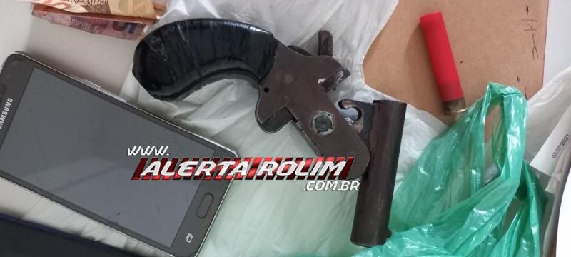 Polícia Civil apreendeu arma, drogas, produtos de roubo e realizou a prisão dos envolvidos em Rolim de moura Polícia Civil apreendeu arma, drogas, produtos de roubo e realizou a prisão dos envolvidos em Rolim de moura