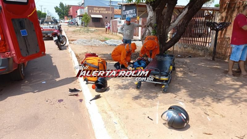 Colisão entre carro e moto deixou uma pessoa ferida nesta quarta-feira me Rolim de Moura Colisão entre carro e moto deixou uma pessoa ferida nesta quarta-feira me Rolim de Moura