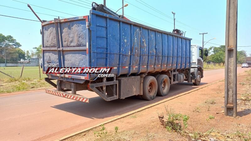 Acidente de trânsito envolvendo dois veículos foi registrado no bairro Cidade Alta em Rolim de Moura Acidente de trânsito envolvendo dois veículos foi registrado no bairro Cidade Alta em Rolim de Moura