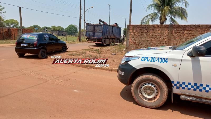 Acidente de trânsito envolvendo dois veículos foi registrado no bairro Cidade Alta em Rolim de Moura Acidente de trânsito envolvendo dois veículos foi registrado no bairro Cidade Alta em Rolim de Moura