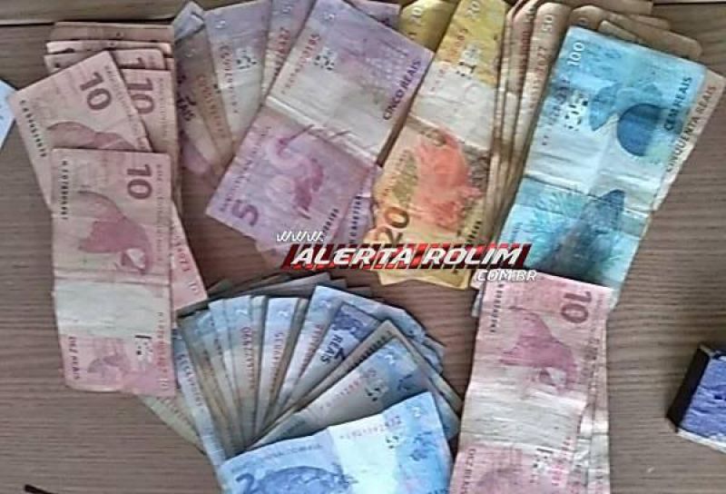 Acusado de tráfico de drogas foi preso durante operação conjunta da Polícia Militar e Polícia Civil em Rolim de Moura Acusado de tráfico de drogas foi preso durante operação conjunta da Polícia Militar e Polícia Civil em Rolim de Moura
