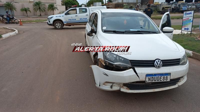 Adolescente conduzindo moto ficou ferido após colisão com carro em Rolim de Moura Adolescente conduzindo moto ficou ferido após colisão com carro em Rolim de Moura