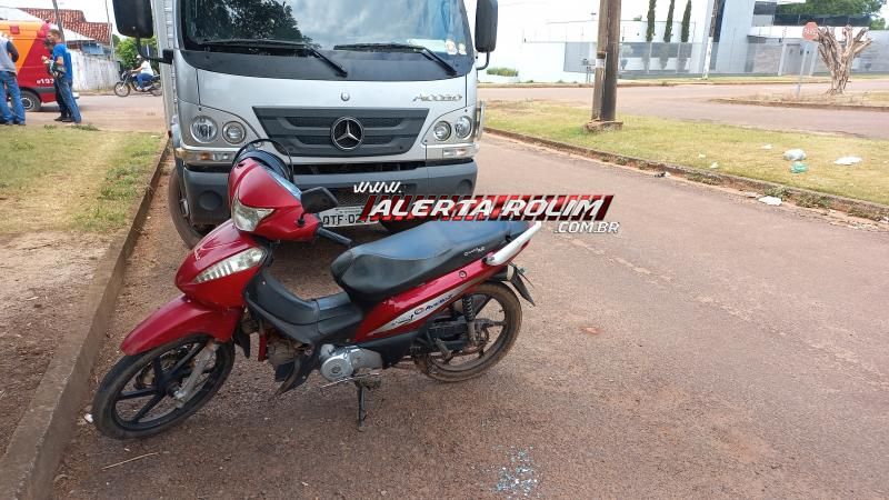 Colisão entre carro e moto foi registrada neste sábado em Rolim de Moura Colisão entre carro e moto foi registrada neste sábado em Rolim de Moura