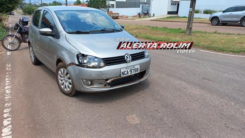 Colisão entre carro e moto foi registrada neste sábado em Rolim de Moura Colisão entre carro e moto foi registrada neste sábado em Rolim de Moura