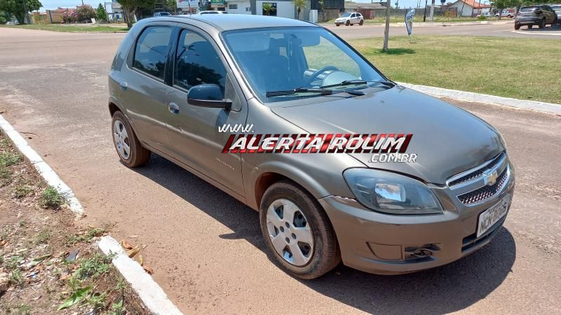 Colisão entre dois carros foi registrada nesta sexta-feira em Rolim de Moura Colisão entre dois carros foi registrada nesta sexta-feira em Rolim de Moura