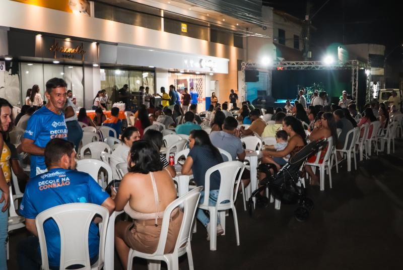 Happy Hour com música ao vivo marca inauguração da terceira filial da Rolim Net em Rolim de Moura Happy Hour com música ao vivo marca inauguração da terceira filial da Rolim Net em Rolim de Moura