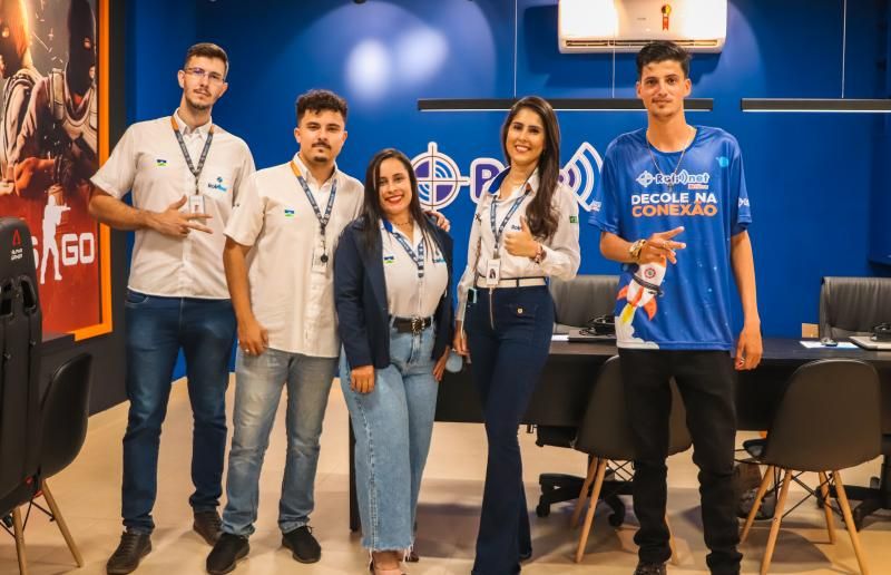 Happy Hour com música ao vivo marca inauguração da terceira filial da Rolim Net em Rolim de Moura Happy Hour com música ao vivo marca inauguração da terceira filial da Rolim Net em Rolim de Moura