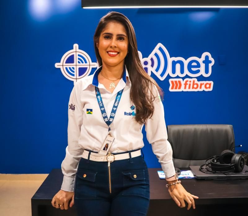 Happy Hour com música ao vivo marca inauguração da terceira filial da Rolim Net em Rolim de Moura Happy Hour com música ao vivo marca inauguração da terceira filial da Rolim Net em Rolim de Moura