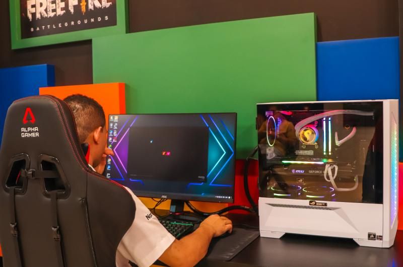 Happy Hour com música ao vivo marca inauguração da terceira filial da Rolim Net em Rolim de Moura Happy Hour com música ao vivo marca inauguração da terceira filial da Rolim Net em Rolim de Moura