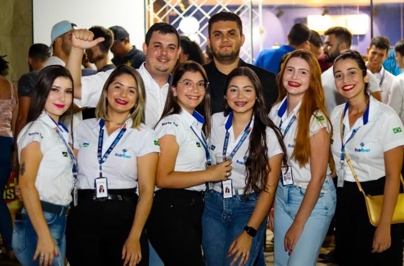 Happy Hour com música ao vivo marca inauguração da terceira filial da Rolim Net em Rolim de Moura Happy Hour com música ao vivo marca inauguração da terceira filial da Rolim Net em Rolim de Moura