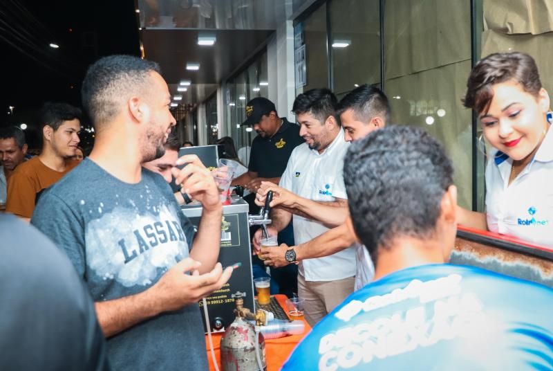 Happy Hour com música ao vivo marca inauguração da terceira filial da Rolim Net em Rolim de Moura Happy Hour com música ao vivo marca inauguração da terceira filial da Rolim Net em Rolim de Moura