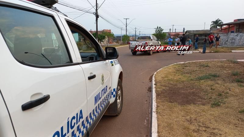 Motociclista fraturou braço após cruzar via e ser atingido por caminhonete nesta tarde em Rolim de Moura Motociclista fraturou braço após cruzar via e ser atingido por caminhonete nesta tarde em Rolim de Moura