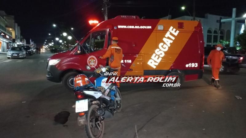 Motorista inabilitado atingiu mototaxista no Centro de Rolim de Moura Motorista inabilitado atingiu mototaxista no Centro de Rolim de Moura