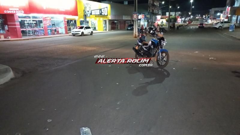 Motorista inabilitado atingiu mototaxista no Centro de Rolim de Moura Motorista inabilitado atingiu mototaxista no Centro de Rolim de Moura