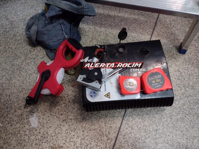 Polícia Civil apreendeu arma, objetos roubados e prendeu suspeito em Rolim de Moura Polícia Civil apreendeu arma, objetos roubados e prendeu suspeito em Rolim de Moura