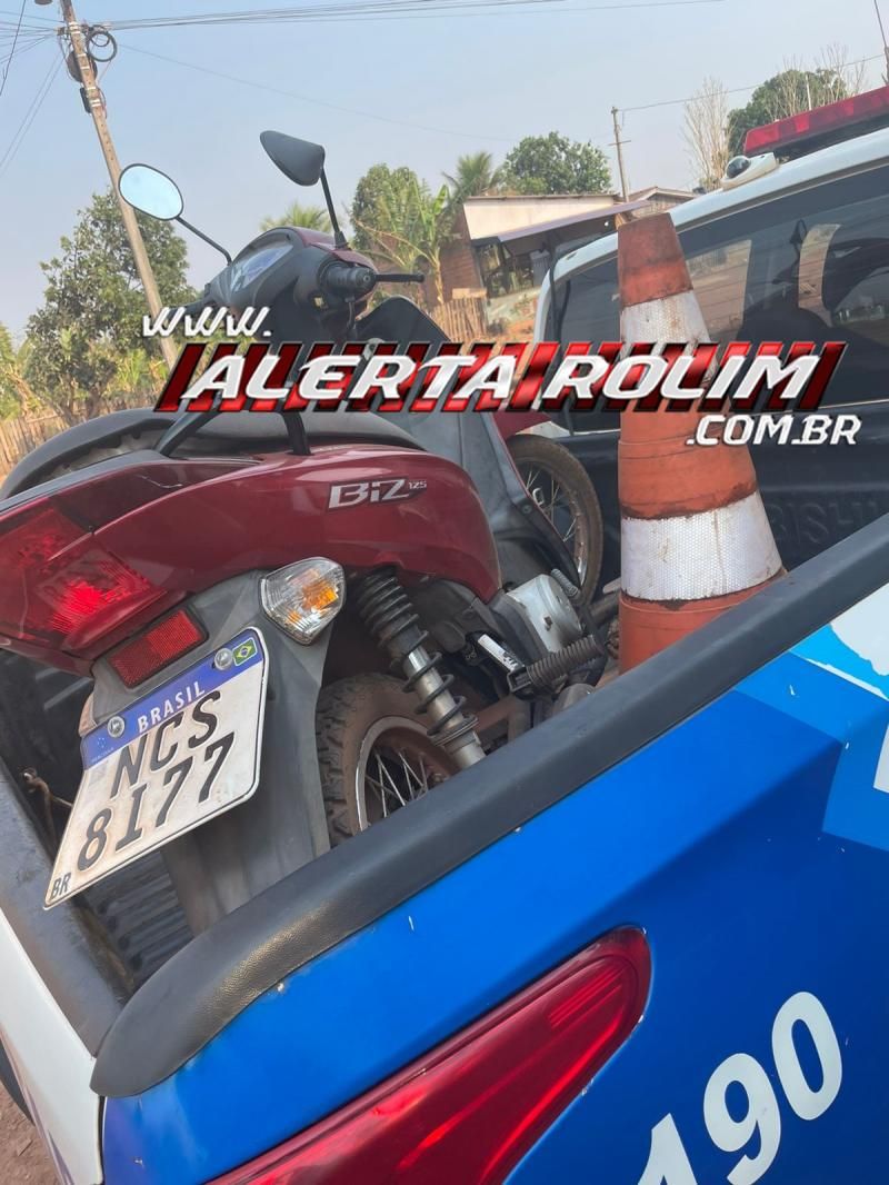 Polícia Militar recuperou moto que foi roubada na última quarta-feira em Rolim de Moura Polícia Militar recuperou moto que foi roubada na última quarta-feira em Rolim de Moura