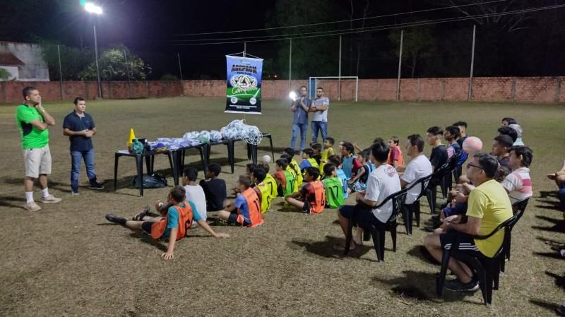 Projeto FORMANDO CAMPEÕES da Escolinha de Futebol da AGEPROM foi contemplado pela Sicoob Credip para a compra de materiais esportivos em Rolim de Moura Projeto FORMANDO CAMPEÕES da Escolinha de Futebol da AGEPROM foi contemplado pela Sicoob Credip para a compra de materiais esportivos em Rolim de Moura