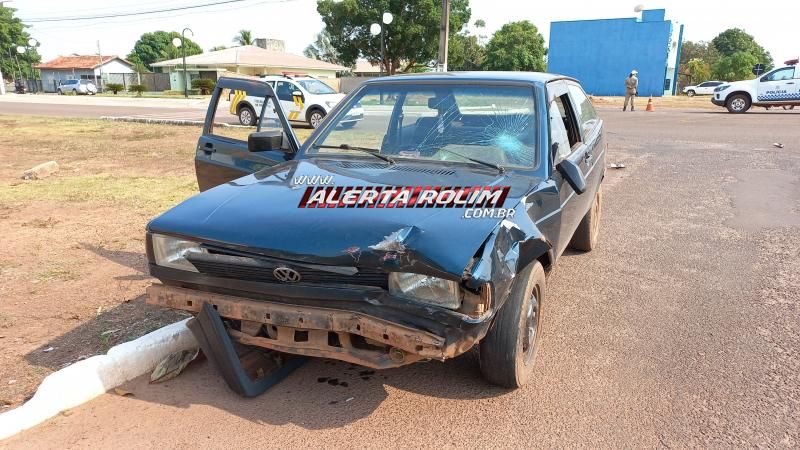 Mulher foi socorrida inconsciente após ter moto atingida por carro em Rolim de Moura; Esse foi o segundo acidente do dia Mulher foi socorrida inconsciente após ter moto atingida por carro em Rolim de Moura; Esse foi o segundo acidente do dia