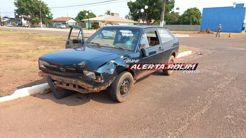 Mulher foi socorrida inconsciente após ter moto atingida por carro em Rolim de Moura; Esse foi o segundo acidente do dia Mulher foi socorrida inconsciente após ter moto atingida por carro em Rolim de Moura; Esse foi o segundo acidente do dia