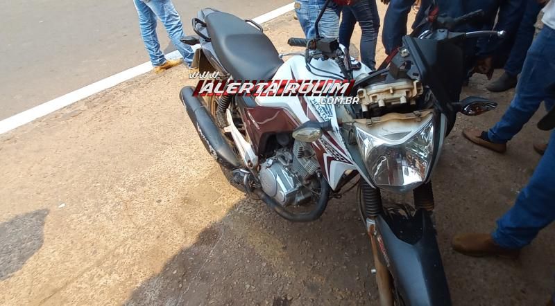 Segundo acidente do dia envolveu carro e moto e deixou uma pessoa ferida em Rolim de Moura Segundo acidente do dia envolveu carro e moto e deixou uma pessoa ferida em Rolim de Moura