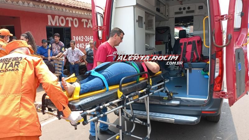 Segundo acidente do dia envolveu carro e moto e deixou uma pessoa ferida em Rolim de Moura Segundo acidente do dia envolveu carro e moto e deixou uma pessoa ferida em Rolim de Moura
