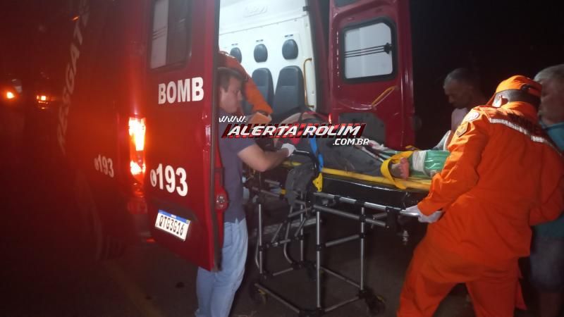 Mulher fraturou braço após colisão entre moto e carro na RO 383 em Rolim de Moura Mulher fraturou braço após colisão entre moto e carro na RO 383 em Rolim de Moura