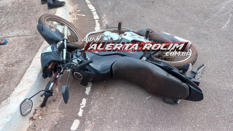 Adolescente que conduzia moto foi socorrida após colisão com carro neste sábado em Rolim de Moura Adolescente que conduzia moto foi socorrida após colisão com carro neste sábado em Rolim de Moura