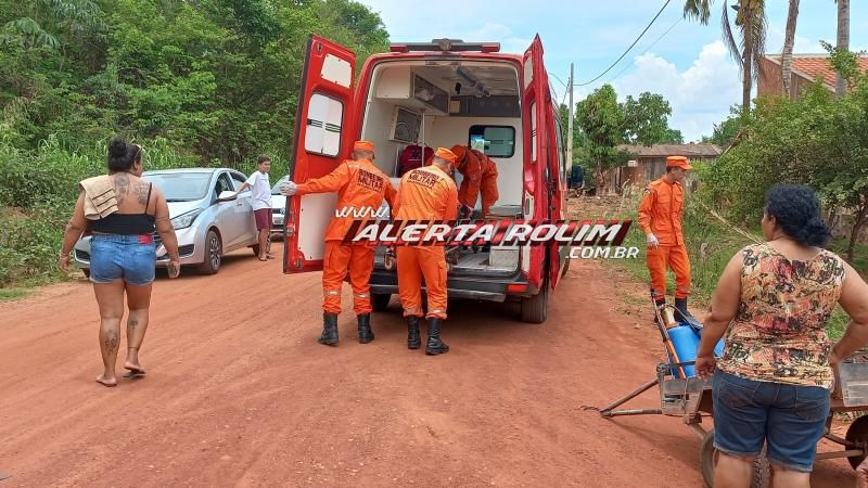 Choque frontal entre duas motos deixou um dos condutores com suspeita de fratura no braço em Rolim de Moura Choque frontal entre duas motos deixou um dos condutores com suspeita de fratura no braço em Rolim de Moura