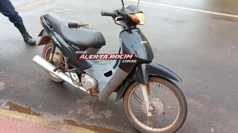 Dois acidentes de trânsito envolvendo carro e moto foram registrados nesta segunda-feira em Rolim de Moura Dois acidentes de trânsito envolvendo carro e moto foram registrados nesta segunda-feira em Rolim de Moura