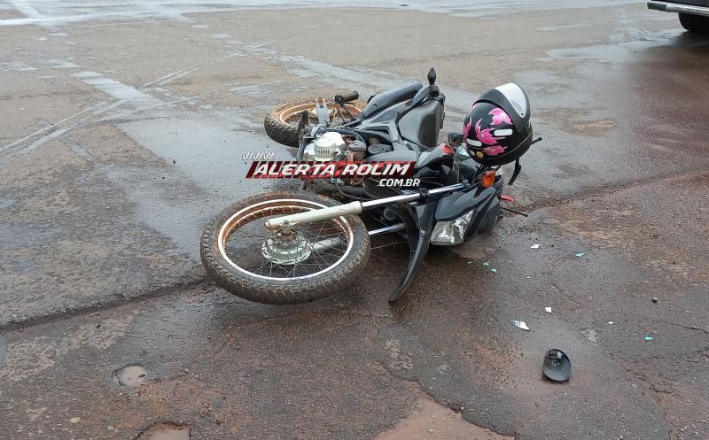 Dois acidentes de trânsito envolvendo carro e moto foram registrados nesta segunda-feira em Rolim de Moura Dois acidentes de trânsito envolvendo carro e moto foram registrados nesta segunda-feira em Rolim de Moura