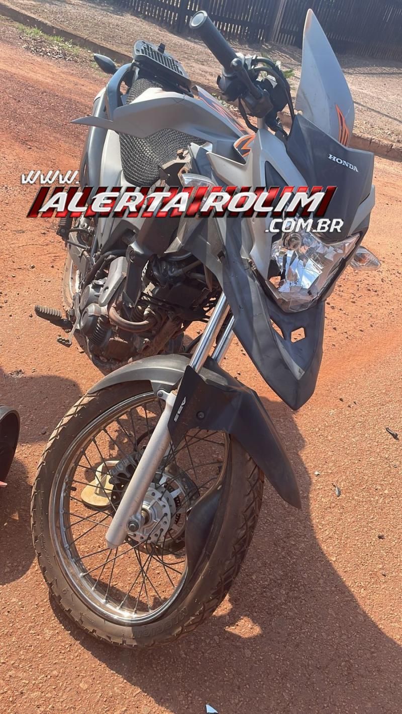 Após intensa perseguição, PM prende apenado, de saída temporária que estava com moto furtada em Rolim de Moura Após intensa perseguição, PM prende apenado, de saída temporária que estava com moto furtada em Rolim de Moura