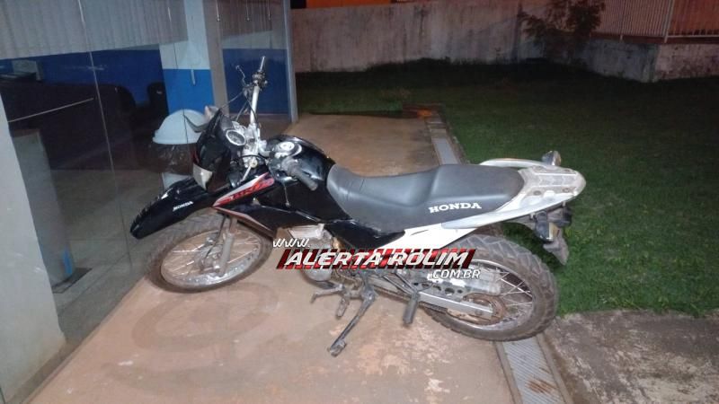 Moto furtada há 05 meses foi recuperada pela equipe da PTRAN da PM em Rolim de Moura; um homem foi preso Moto furtada há 05 meses foi recuperada pela equipe da PTRAN da PM em Rolim de Moura; um homem foi preso