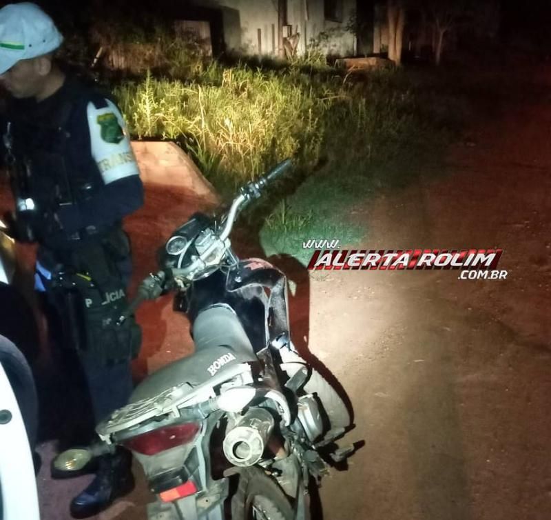 Moto furtada há 05 meses foi recuperada pela equipe da PTRAN da PM em Rolim de Moura; um homem foi preso Moto furtada há 05 meses foi recuperada pela equipe da PTRAN da PM em Rolim de Moura; um homem foi preso