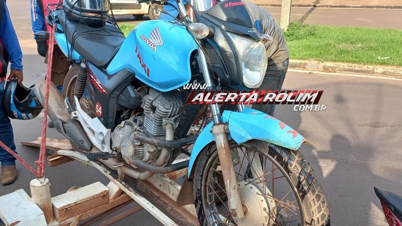 Mototaxista teve fratura de clavícula após sofrer acidente de trânsito nesta tarde em Rolim de Moura Mototaxista teve fratura de clavícula após sofrer acidente de trânsito nesta tarde em Rolim de Moura