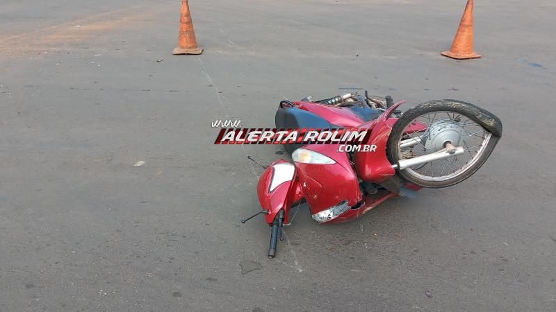 Mulher ficou em estado grave após colisão entre moto e carro nesta manhã em Rolim de Moura Mulher ficou em estado grave após colisão entre moto e carro nesta manhã em Rolim de Moura