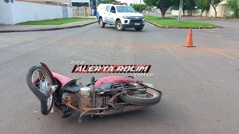 Mulher ficou em estado grave após colisão entre moto e carro nesta manhã em Rolim de Moura Mulher ficou em estado grave após colisão entre moto e carro nesta manhã em Rolim de Moura