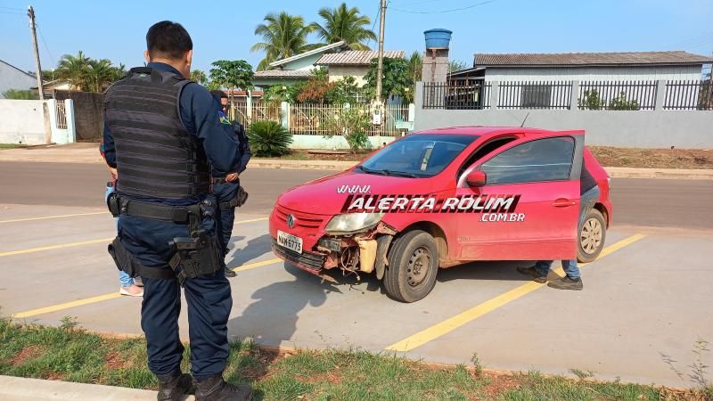 Mulher foi socorrida com suspeita de fratura no braço após colisão entre carro e moto nesta manhã em Rolim de Moura Mulher foi socorrida com suspeita de fratura no braço após colisão entre carro e moto nesta manhã em Rolim de Moura