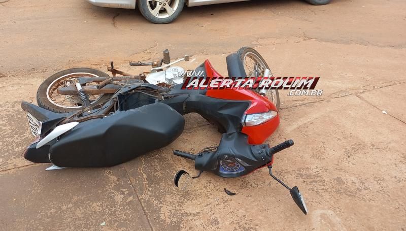 Mulher sofreu fratura exposta na perna em acidente de trânsito no bairro Cidade Alta em Rolim de Moura Mulher sofreu fratura exposta na perna em acidente de trânsito no bairro Cidade Alta em Rolim de Moura