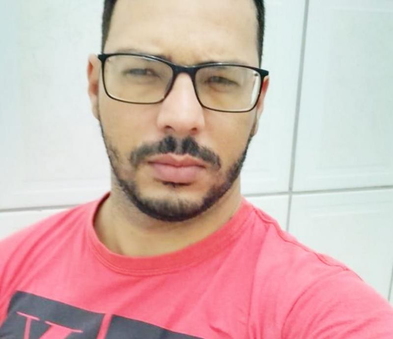 Polícia Civil esclareceu homicídio ocorrido em Espigão D´Oeste e divulgou foto do suspeito que está foragido Polícia Civil esclareceu homicídio ocorrido em Espigão D´Oeste e divulgou foto do suspeito que está foragido
